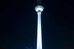 Věž Fernsehenturm vysoká 368 m