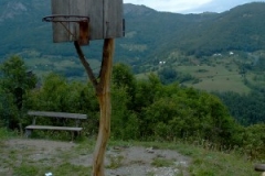 Basketbalový koš v horách