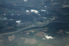 Pohled na Dunaj mezi Maďarskem(nahoře) a Slovenskem (dole)