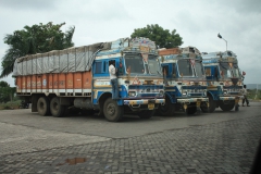 Typické indické kamiony