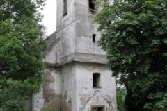 Zbytek kostela v bývalé osadě Čihák