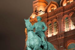 Maršál Žukov a v pozadí Kremlin