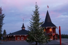 5.den- Rovaniemi - vánoční stromeček